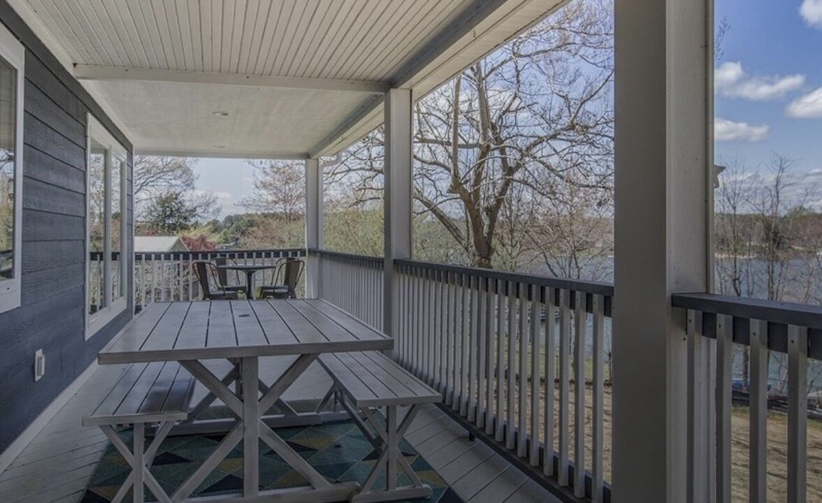 Photo of Outdoor in Smith Mountain Lake
