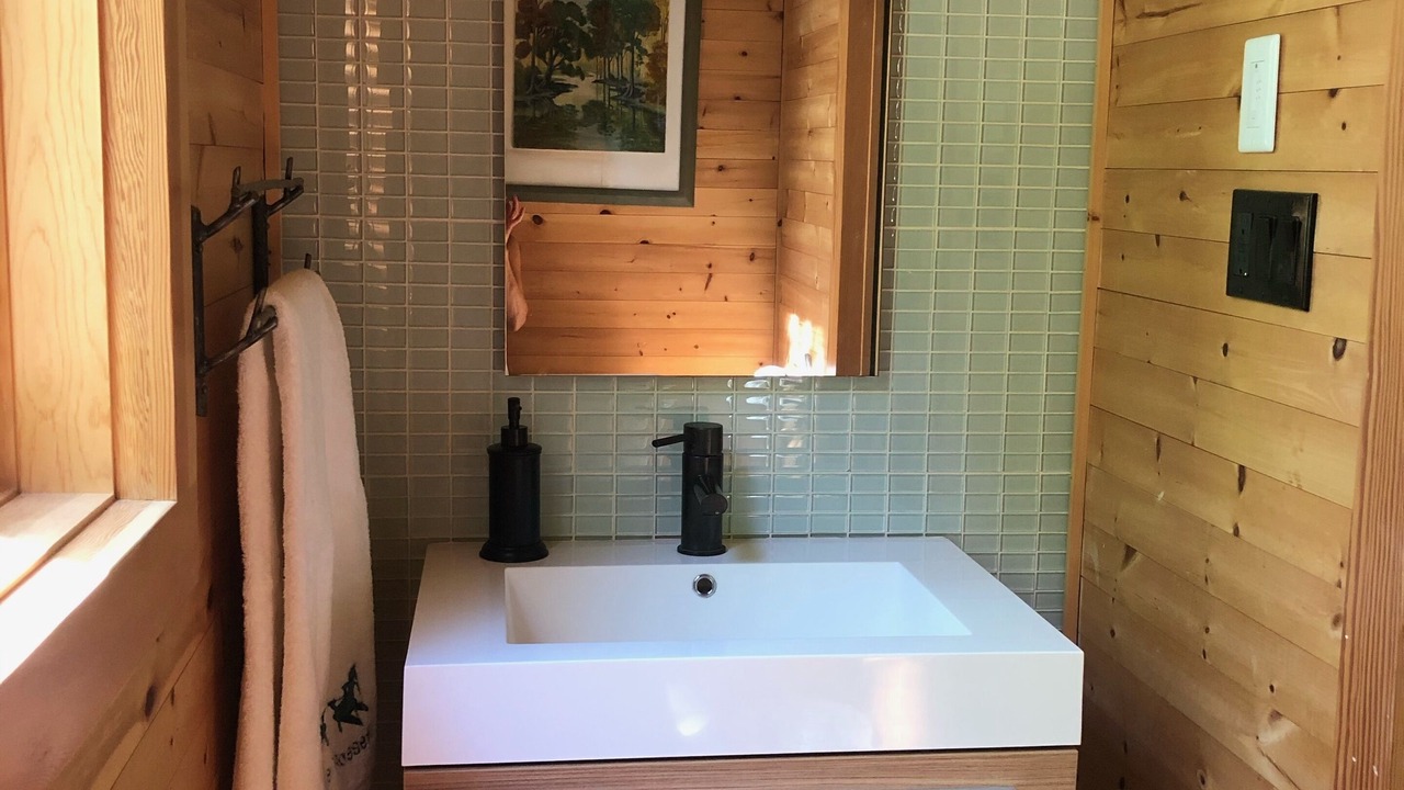 Photo of Bathroom in Muskoka Lakes