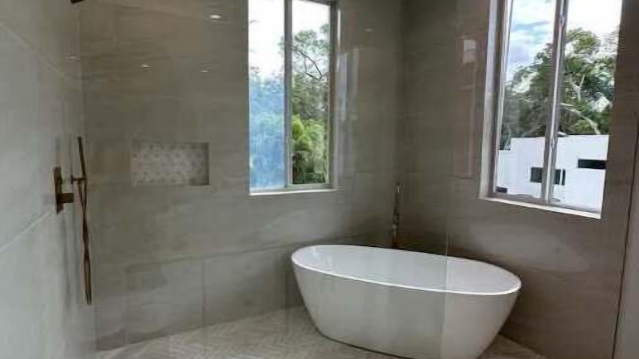 Photo of Bathroom in Indian Beach Sapphire Shores