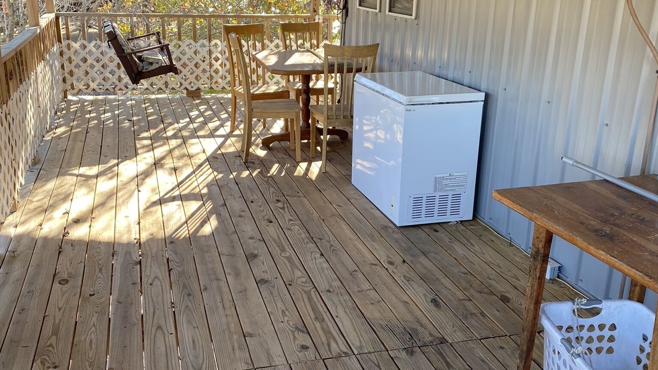 Photo of Outdoor in Lobelville