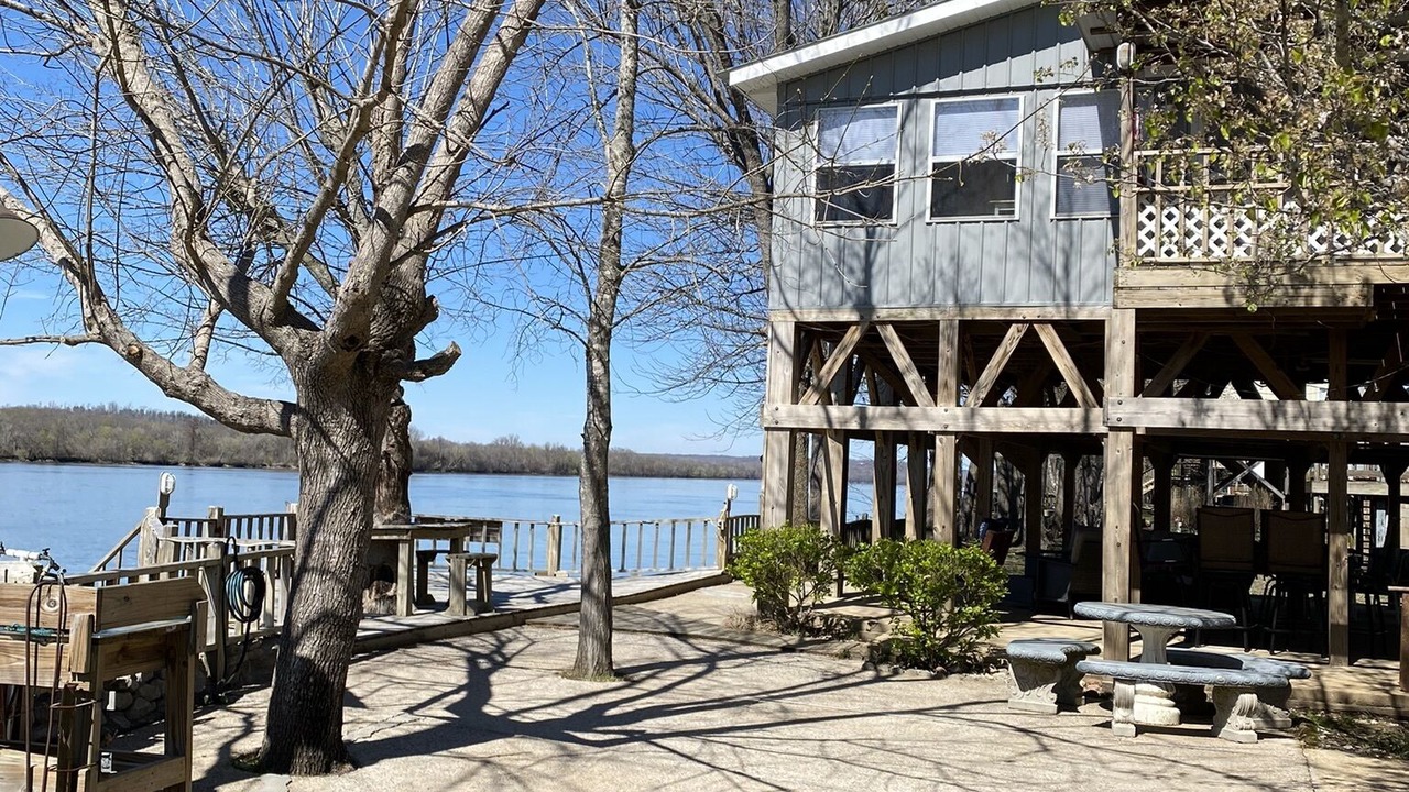 Photo of Outdoor in Lobelville