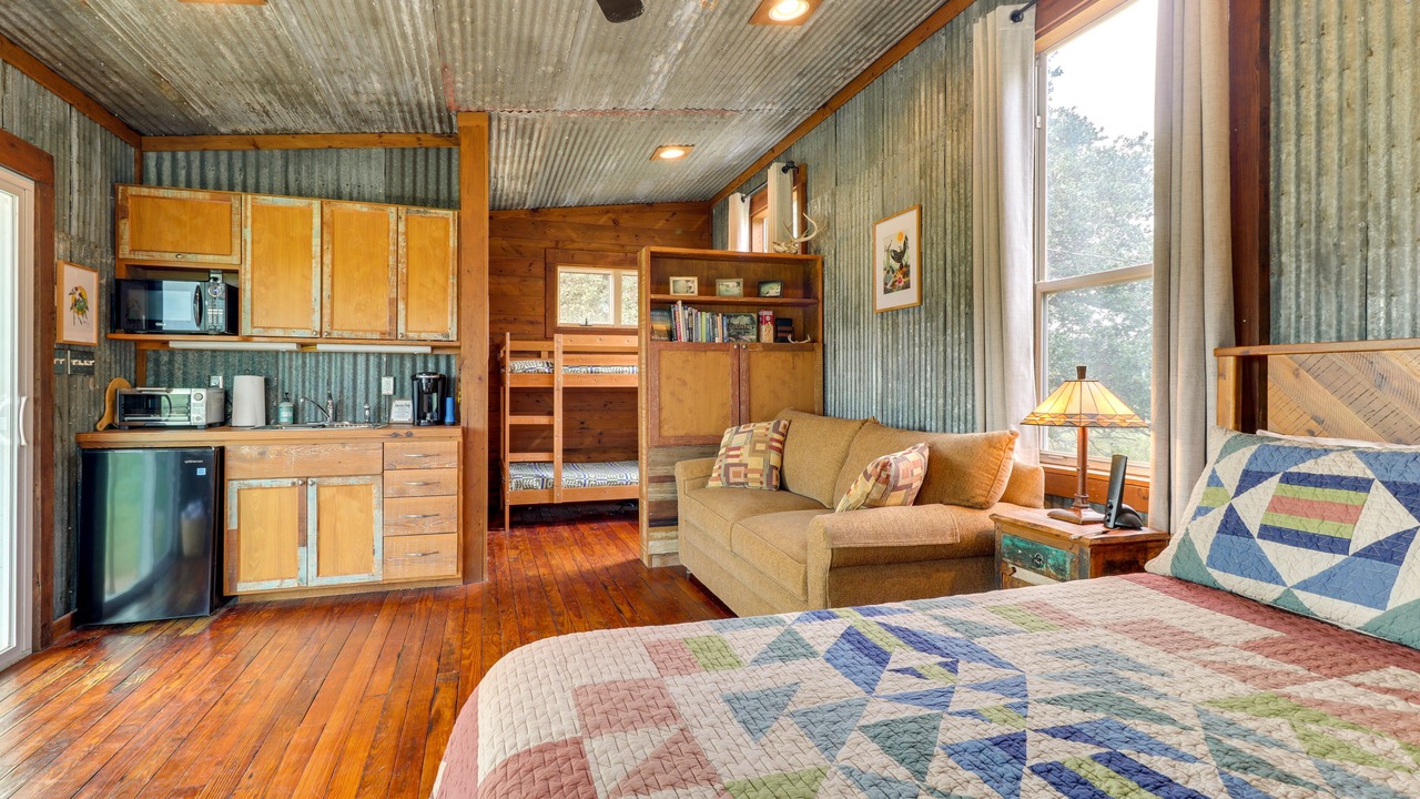 Photo of Bedroom in Mason