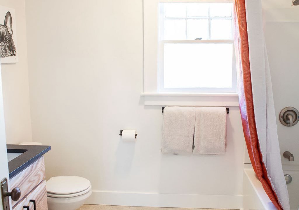 Photo of Bathroom in Amazon