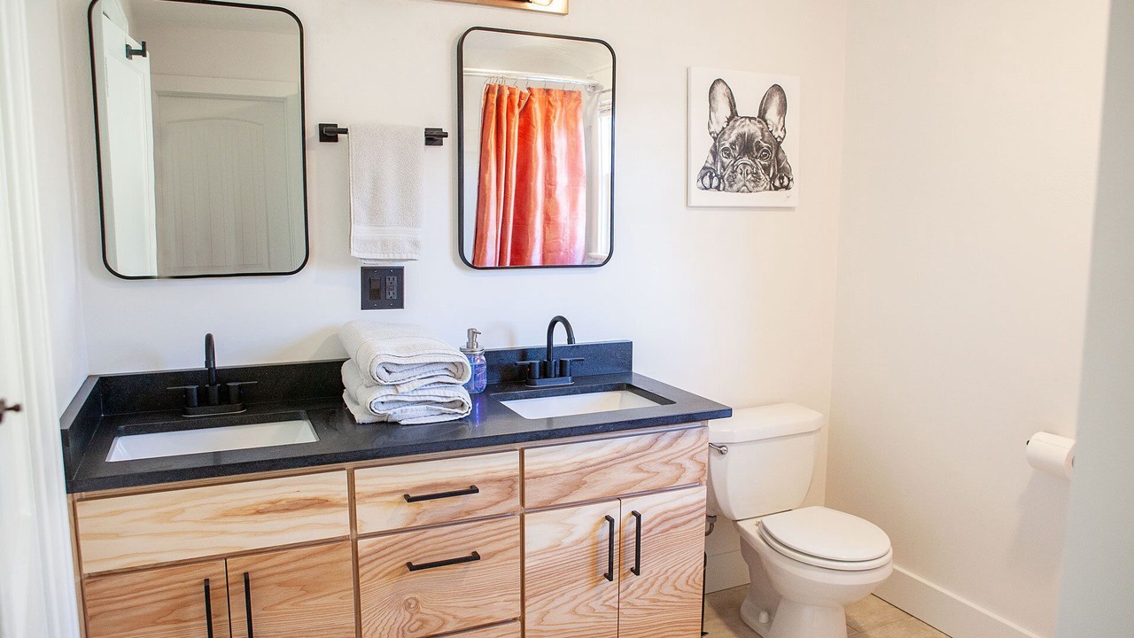 Photo of Bathroom in Amazon