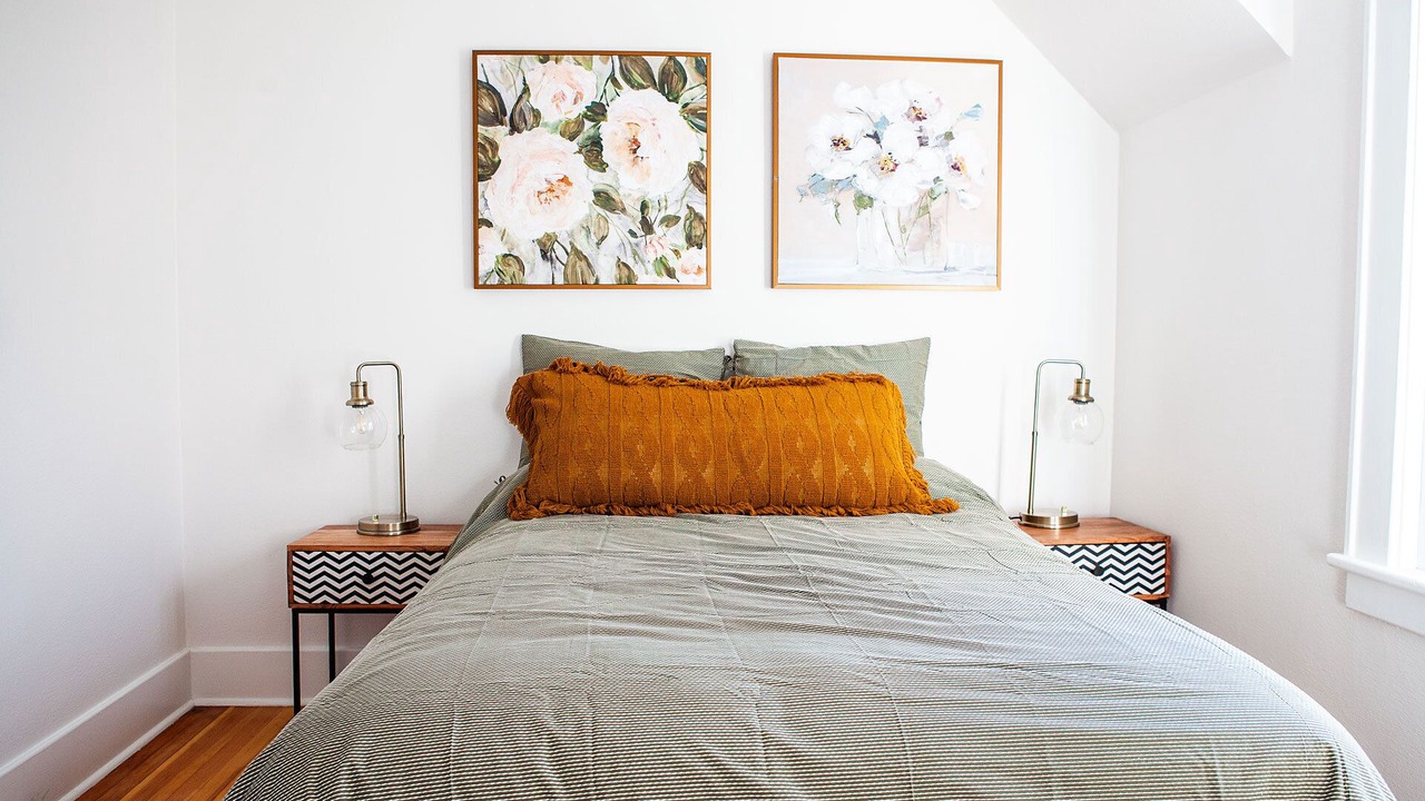 Photo of Bedroom in Amazon