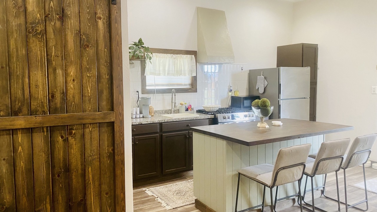 Photo of Kitchen in Pompeys Pillar