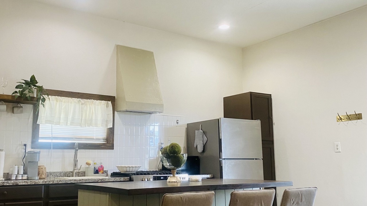 Photo of Kitchen in Pompeys Pillar