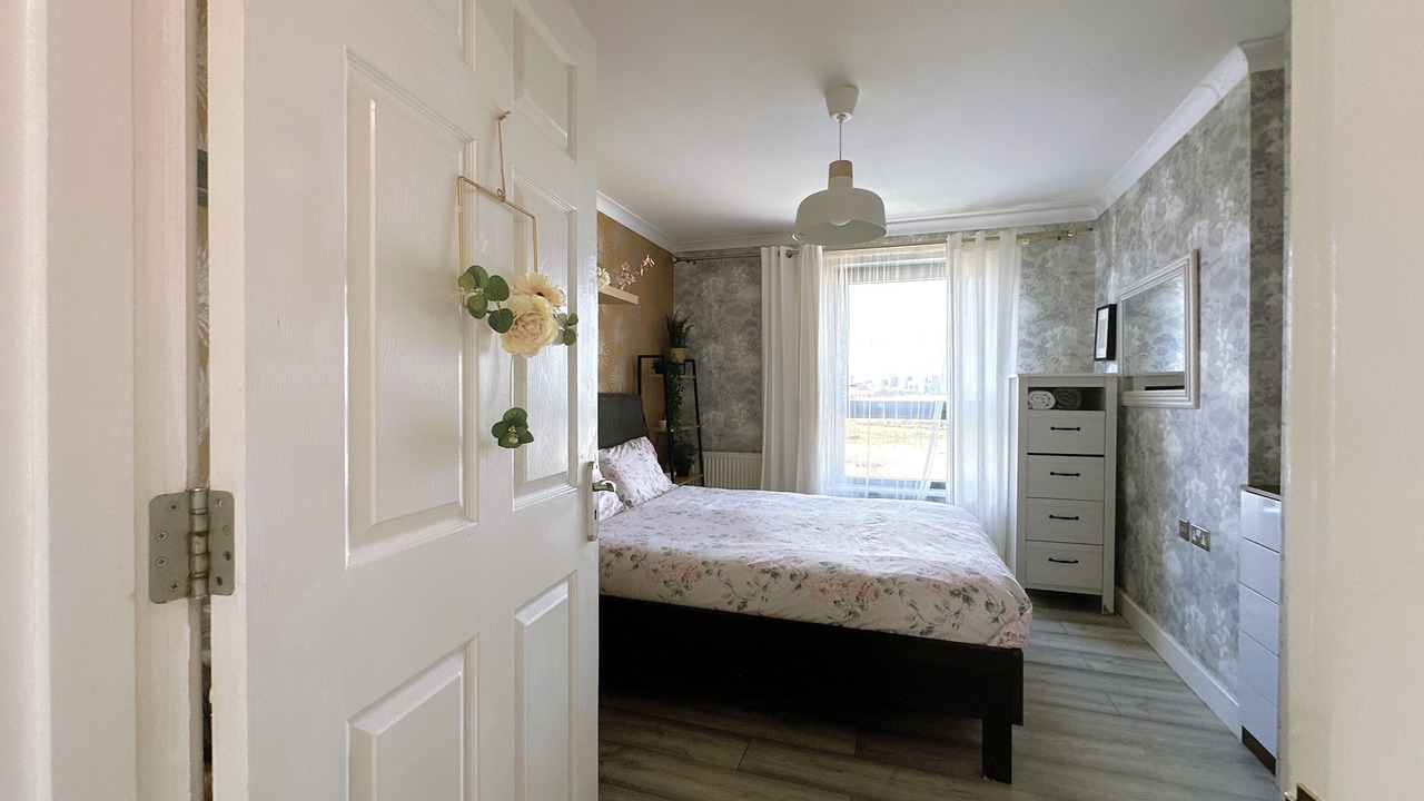 Photo of Bedroom in Poplar