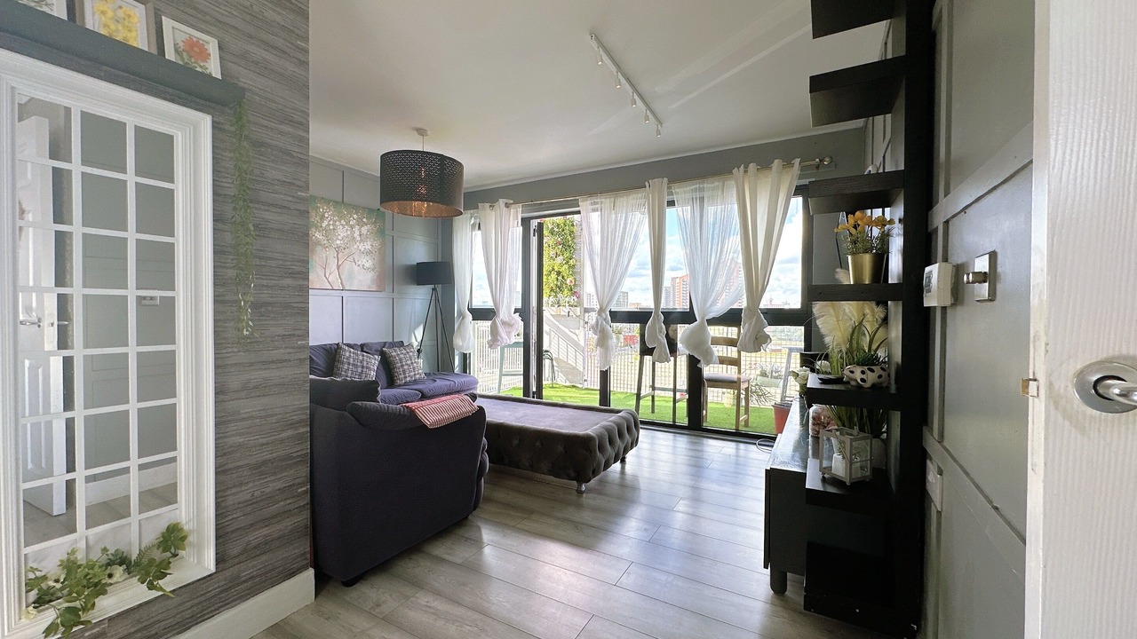 Photo of Livingroom in Poplar