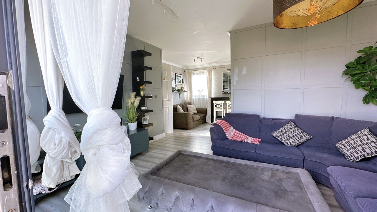 Photo of Livingroom in Poplar