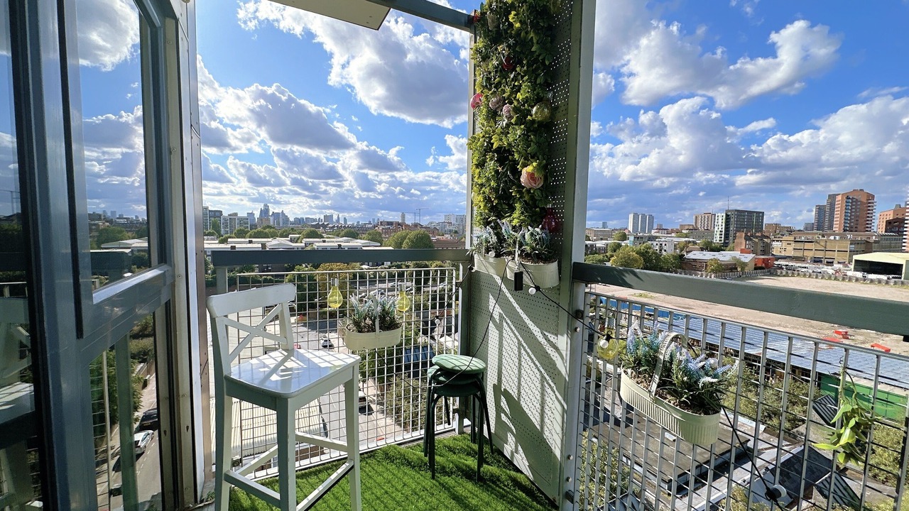 Photo of Outdoor in Poplar