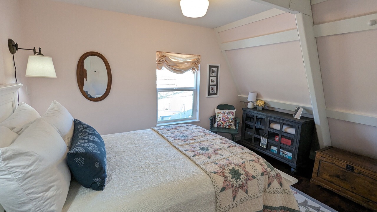 Photo of Bedroom in Pottsboro