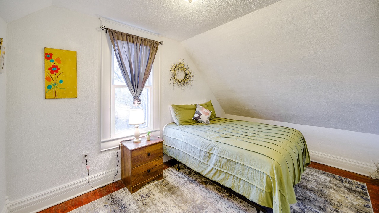 Photo of Bedroom in Farnam