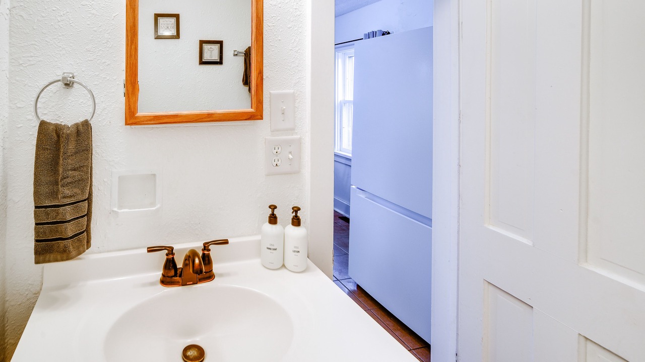 Photo of Bathroom in Farnam
