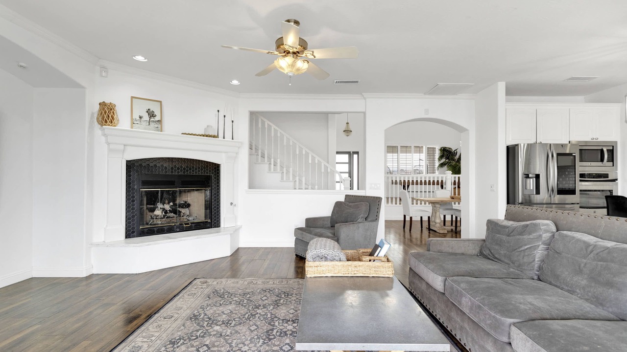 Photo of Livingroom in Spring Valley Lake