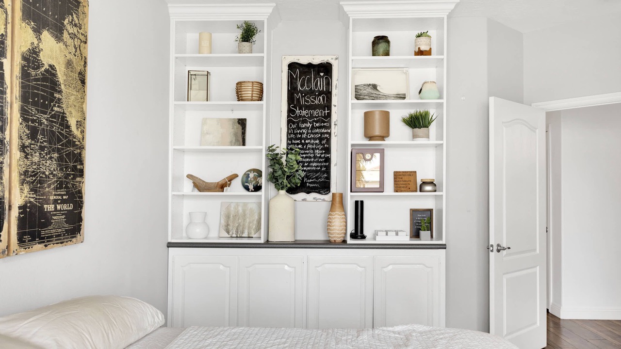 Photo of Bedroom in Spring Valley Lake