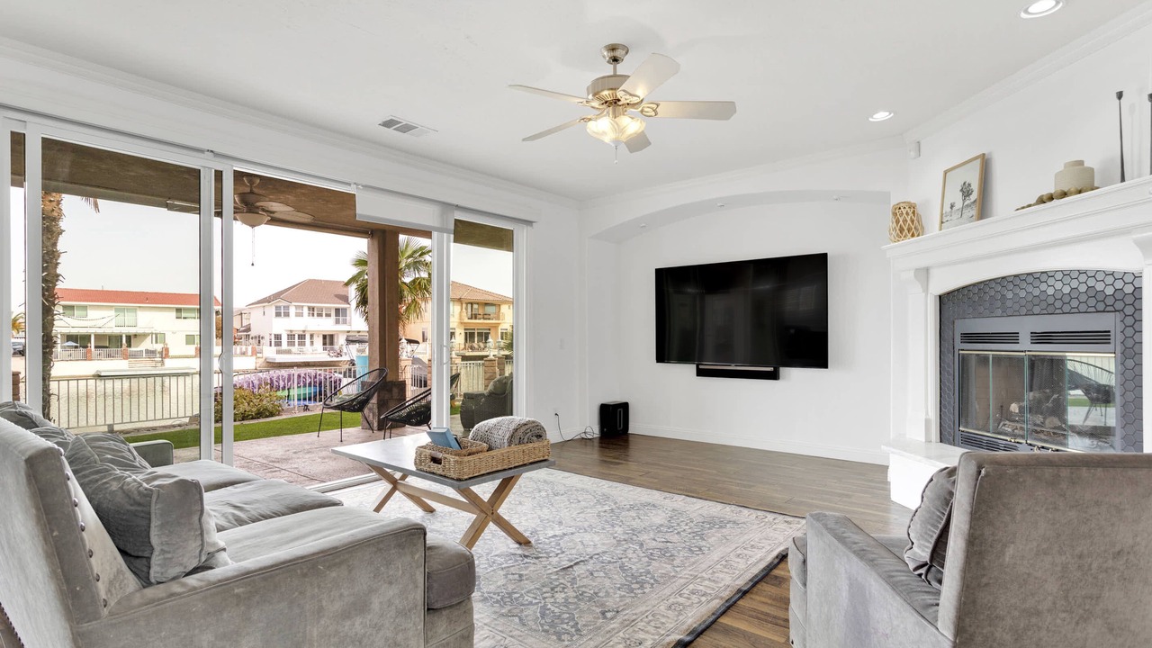 Photo of Livingroom in Spring Valley Lake