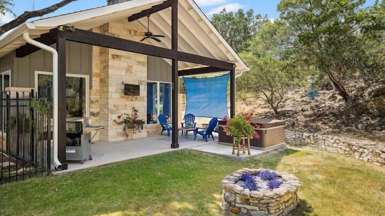 Photo of Patio Balcony in Highland Lake Estates