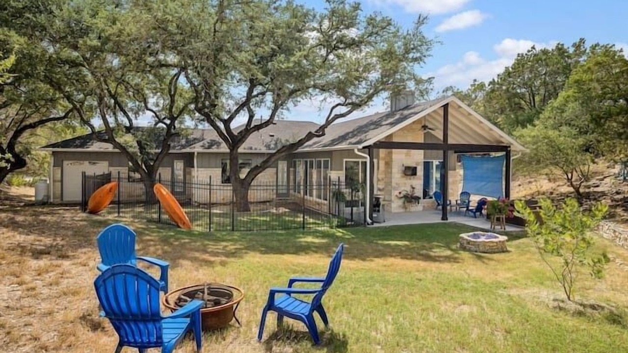 Photo of Outdoor in Highland Lake Estates