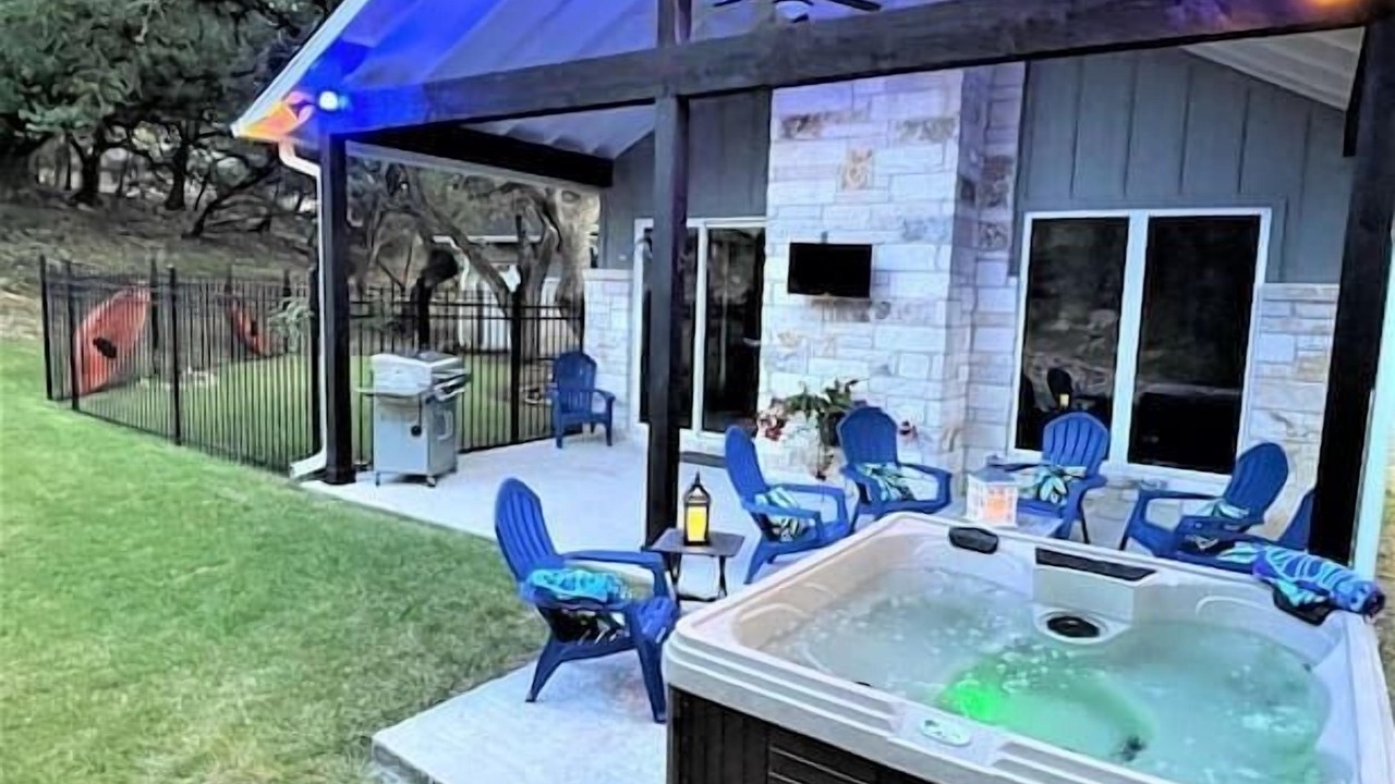 Photo of Patio Balcony in Highland Lake Estates