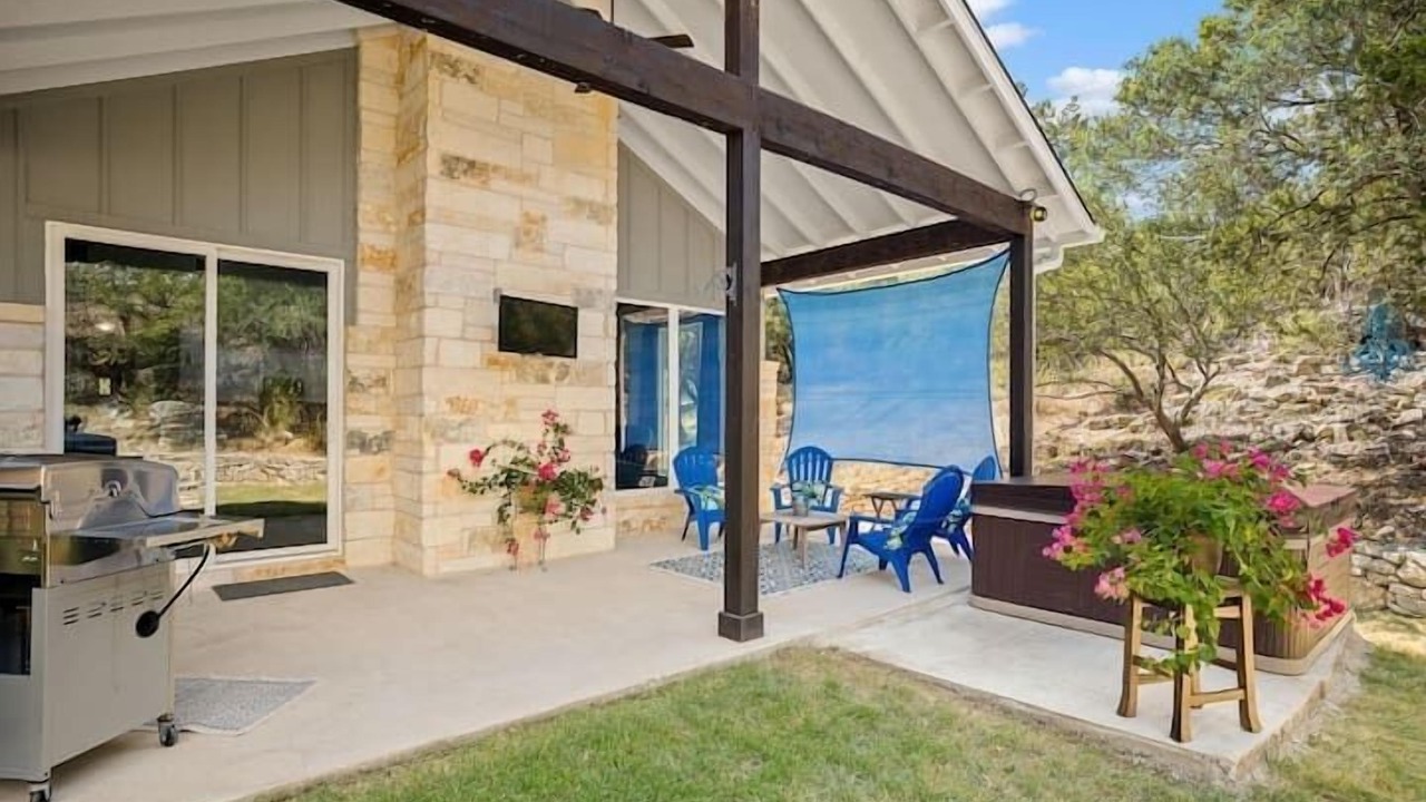 Photo of Patio Balcony in Highland Lake Estates