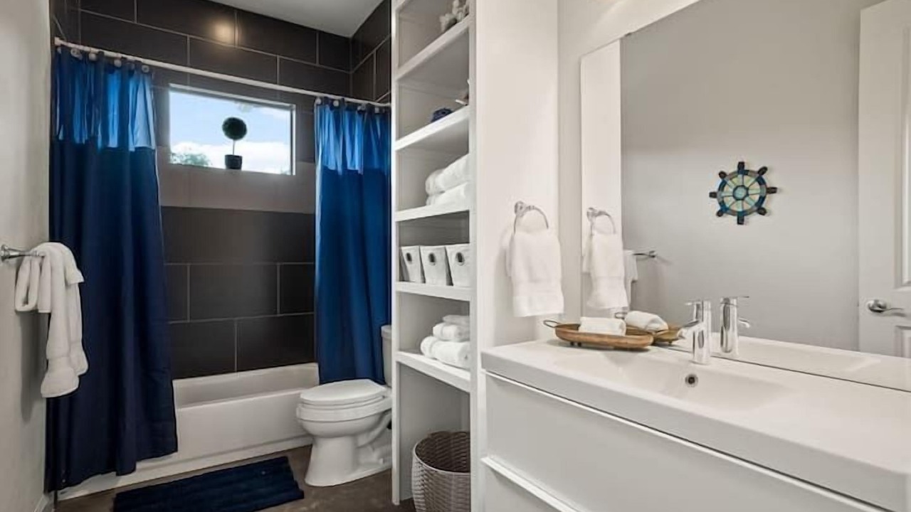 Photo of Bathroom in Highland Lake Estates