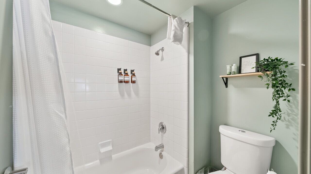 Photo of Bathroom in Lakeside Park