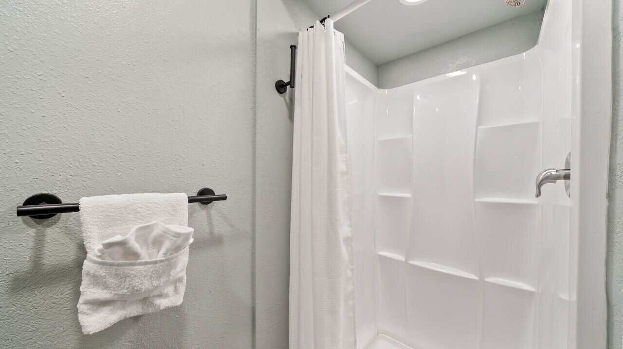 Photo of Bathroom in Lakeside Park