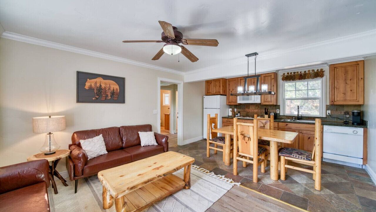Photo of Bedroom in Lakeside Park