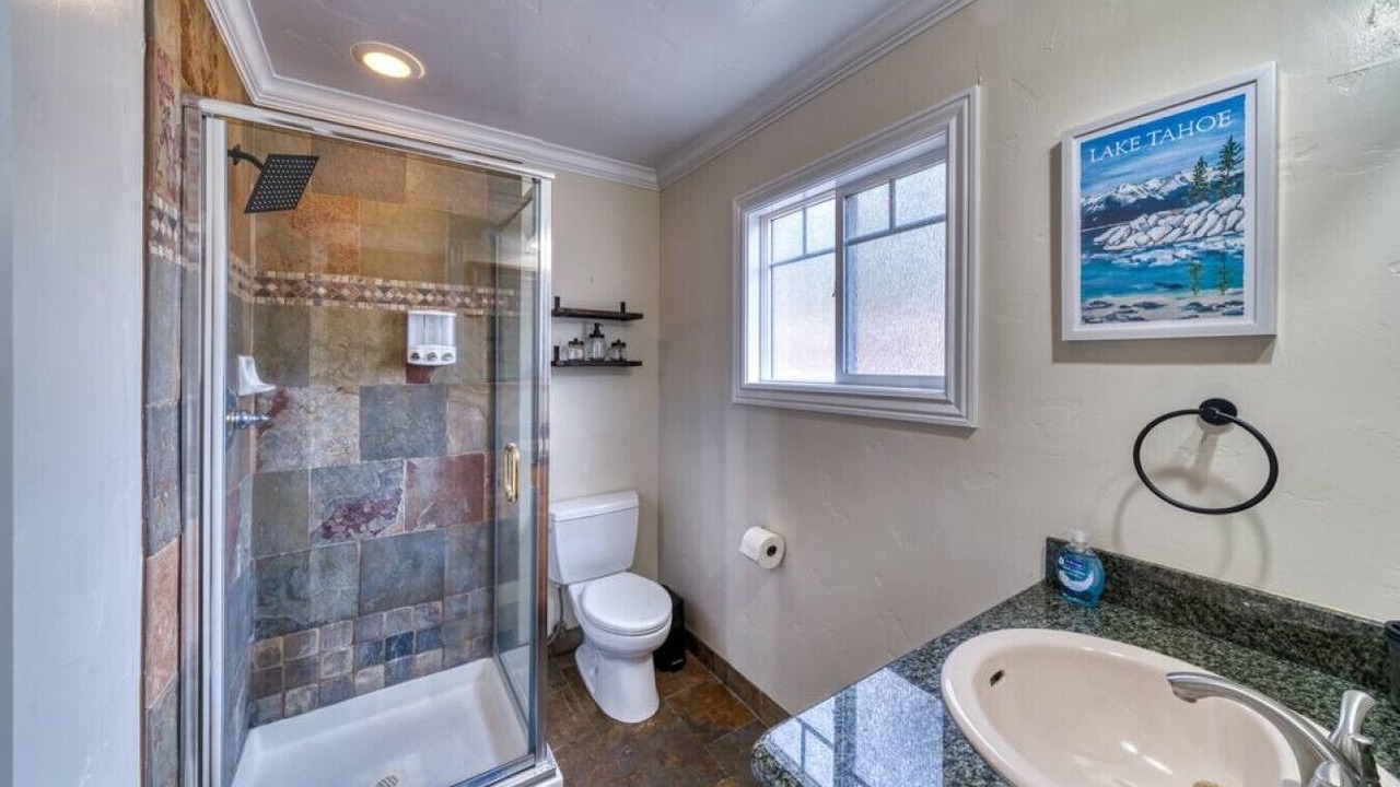 Photo of Bathroom in Lakeside Park