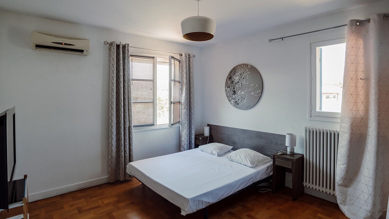 Photo of Bedroom in Volonne