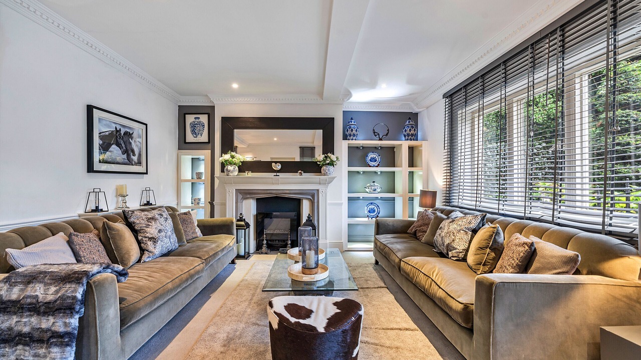 Photo of Livingroom in Frognal and Fitzjohns