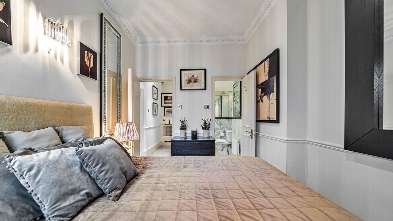 Photo of Bedroom in Frognal and Fitzjohns