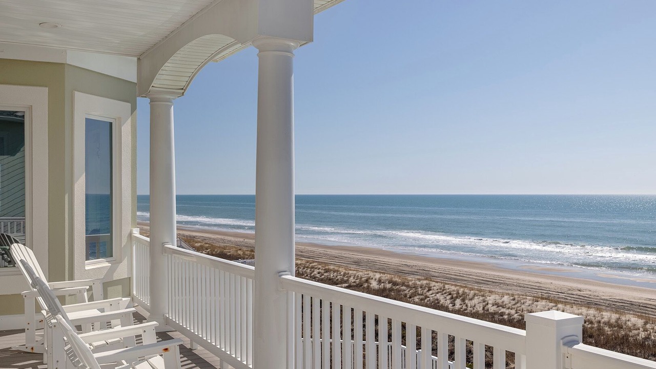 Photo of Patio Balcony in Emerald Isle