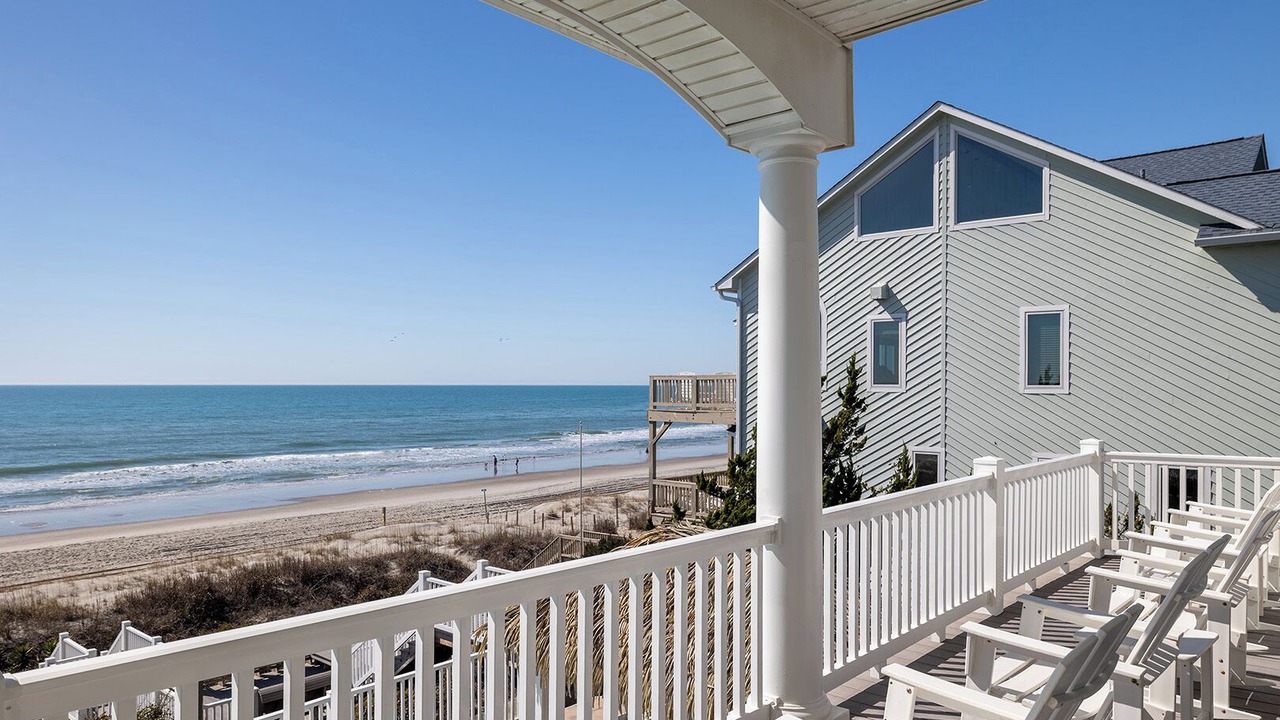 Photo of Patio Balcony in Emerald Isle