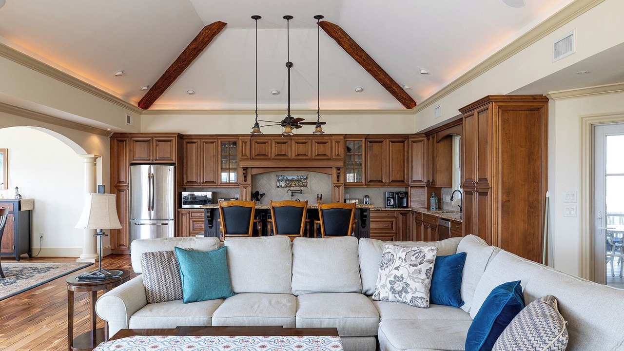 Photo of Livingroom in Pine Knoll Shores