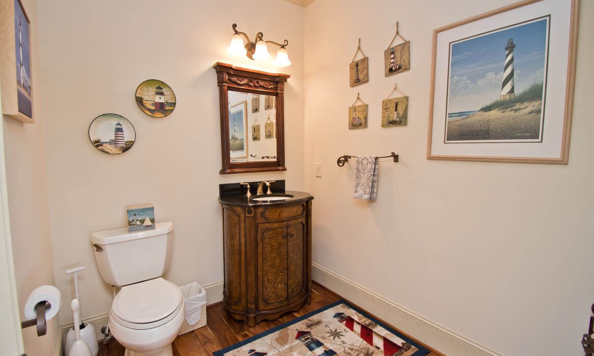Photo of Bathroom in Pine Knoll Shores
