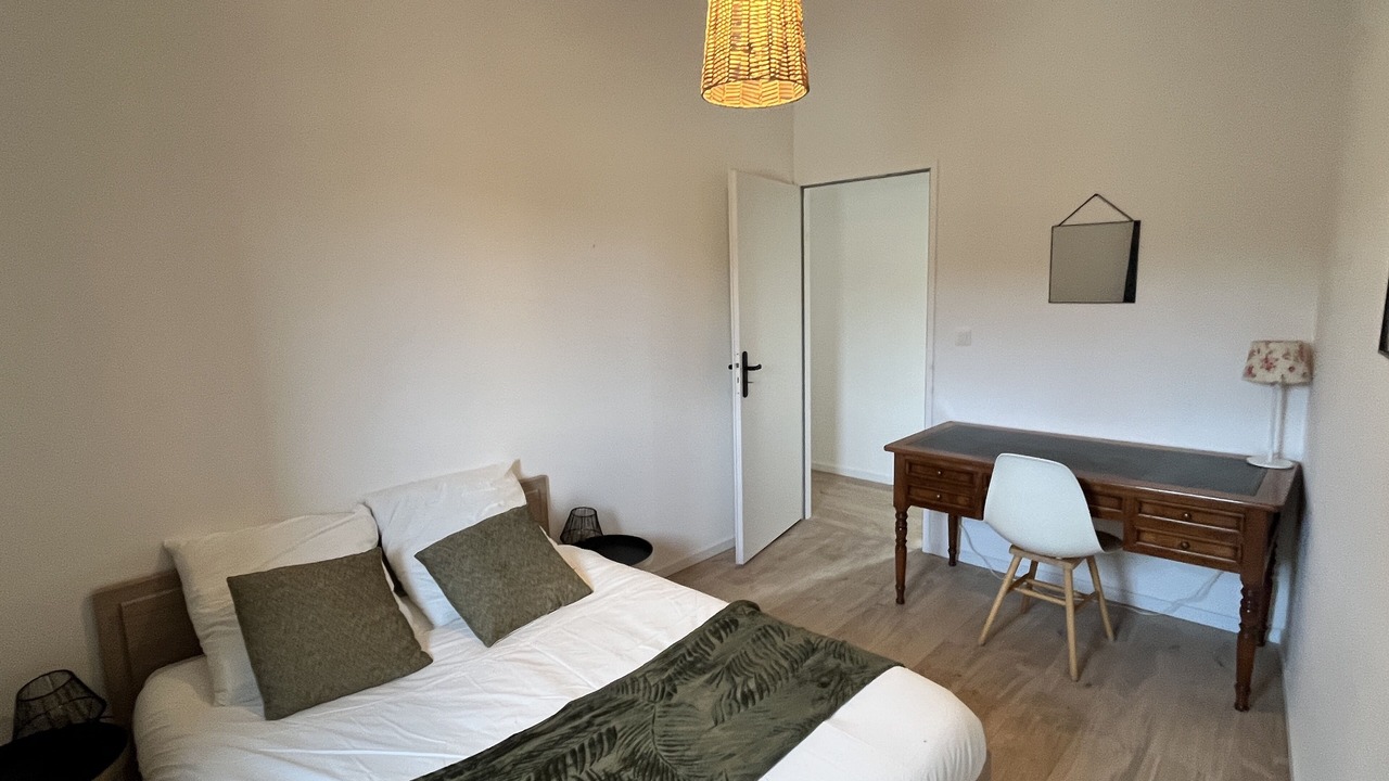 Photo of Bedroom in Saint-Aignan-Grandlieu