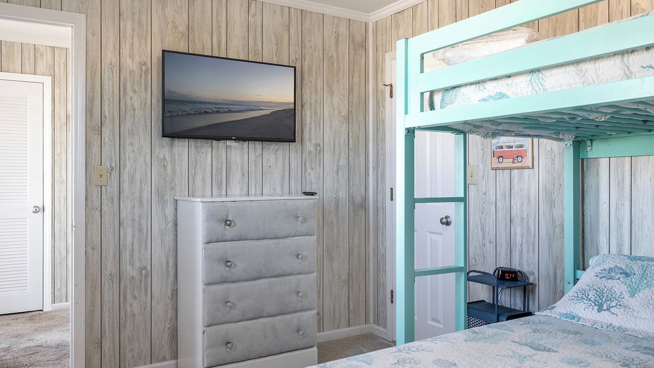 Photo of Bedroom in Indian Beach