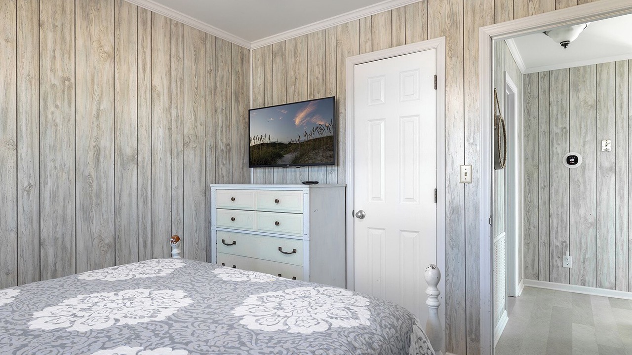 Photo of Bedroom in Indian Beach