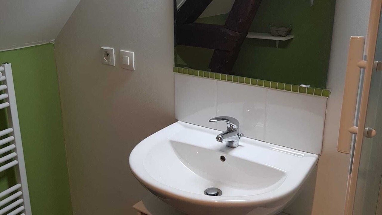 Photo of Bathroom in Saint-Leonard