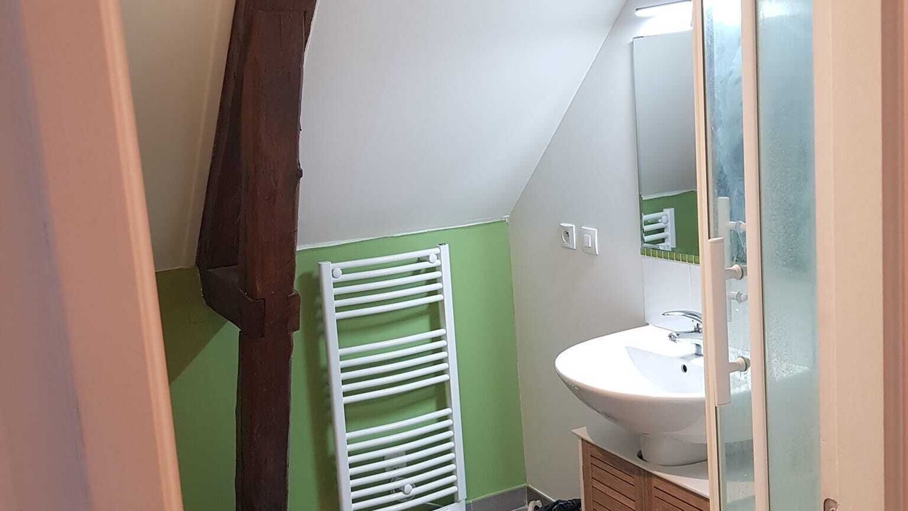 Photo of Bathroom in Saint-Leonard