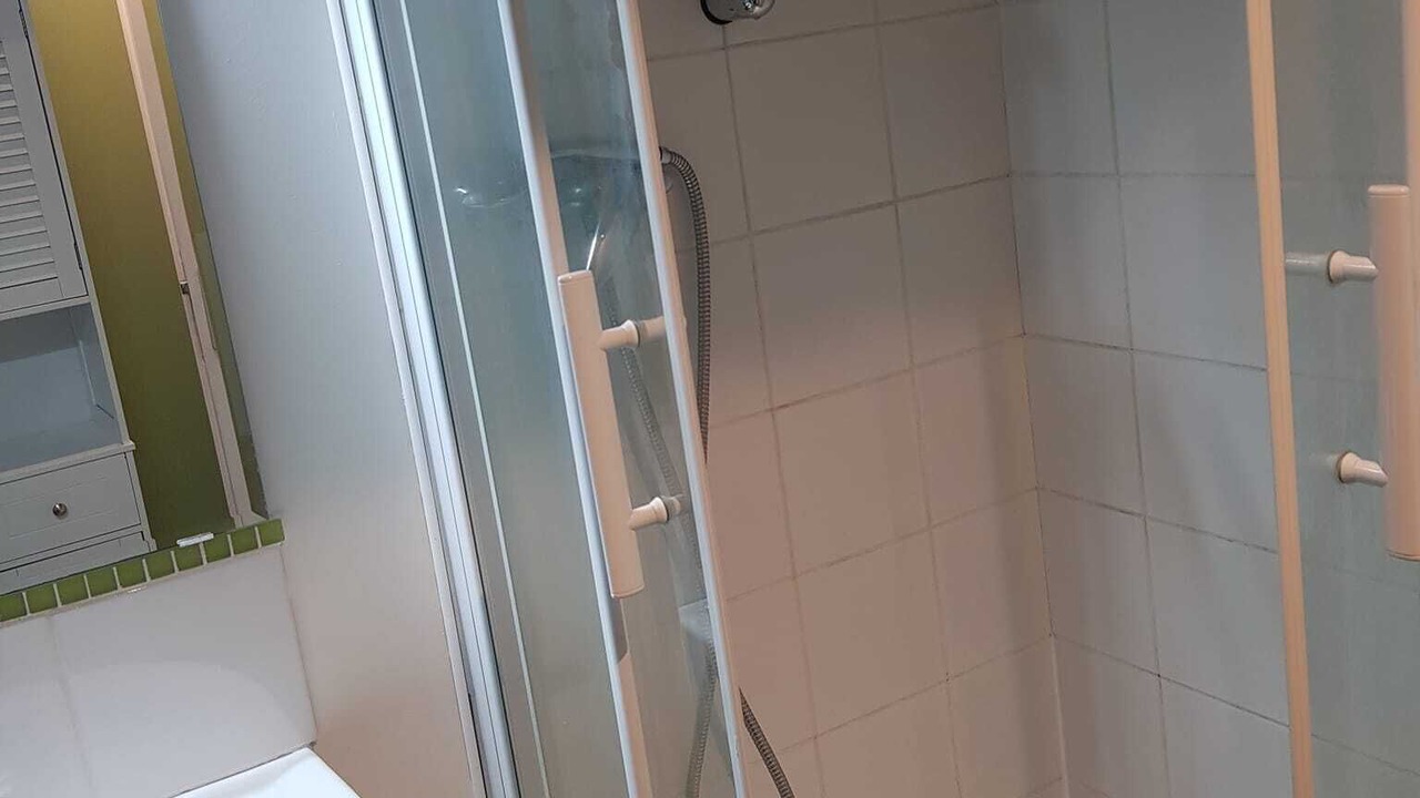 Photo of Bathroom in Saint-Leonard