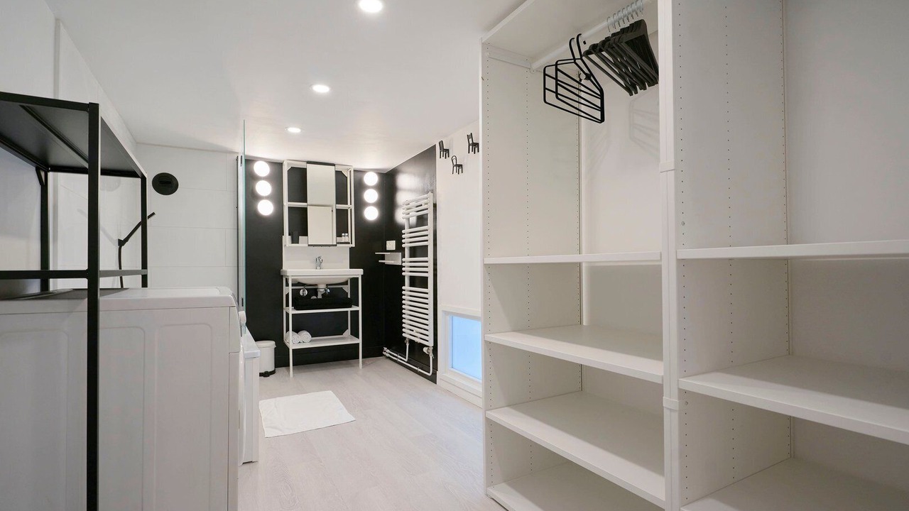 Photo of Others in La Madeleine