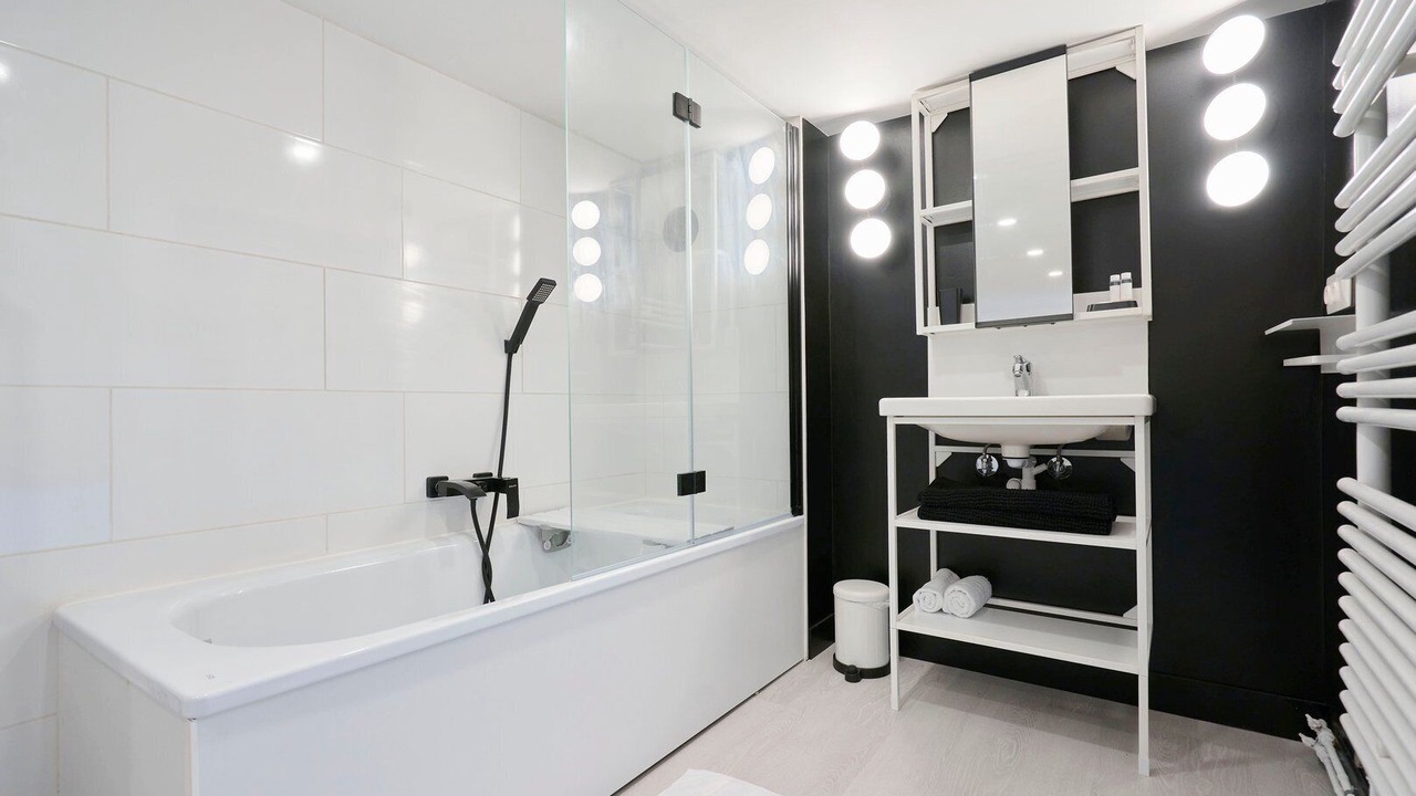 Photo of Bathroom in La Madeleine