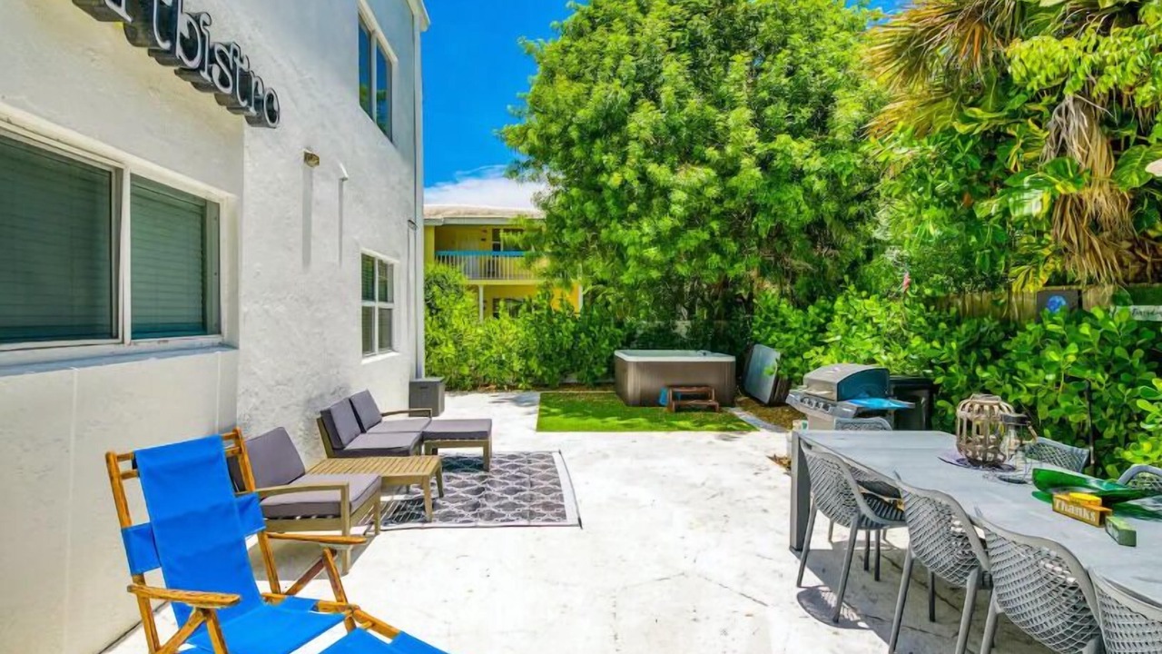 Photo of Patio Balcony in Palm Beach Shores