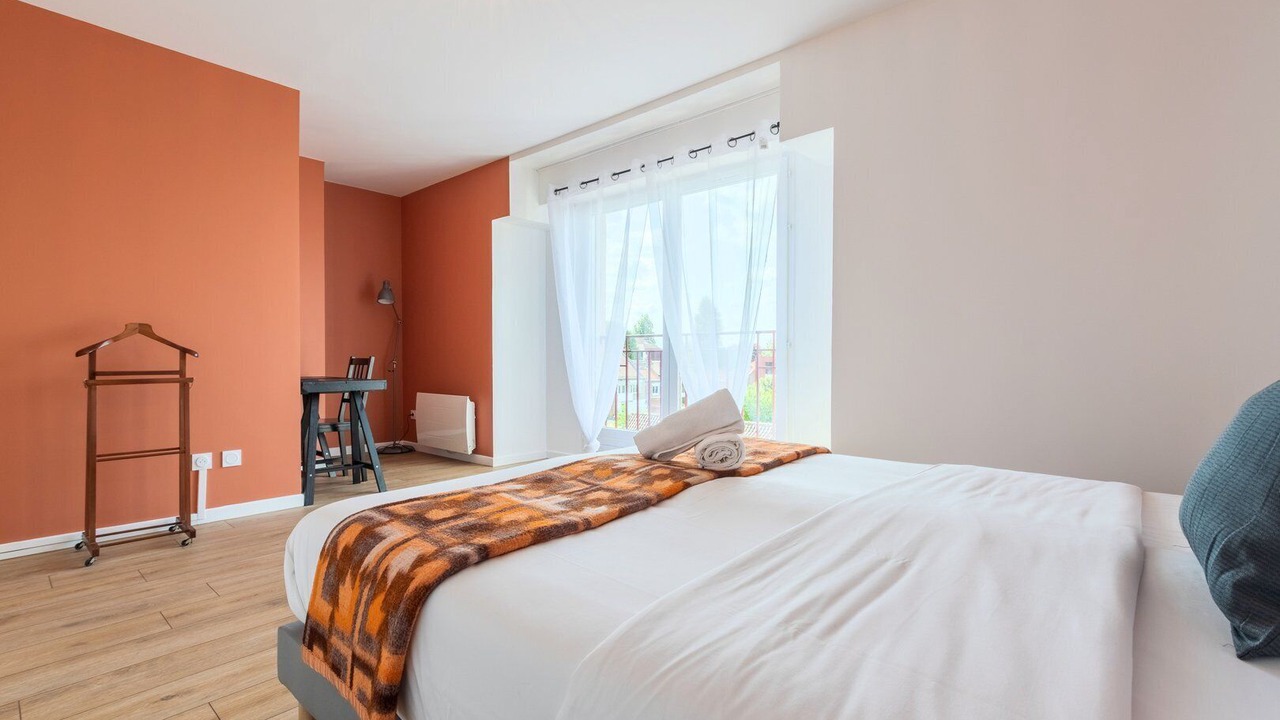 Photo of Bedroom in Lambersart