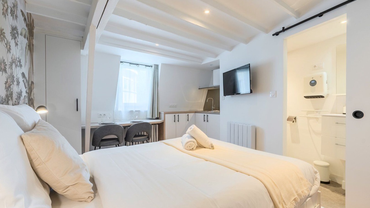 Photo of Bedroom in Lille Centre Ville