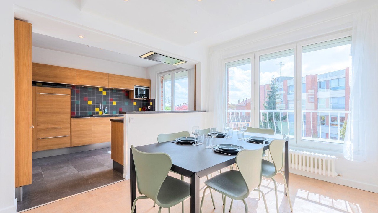 Photo of Others in Fives