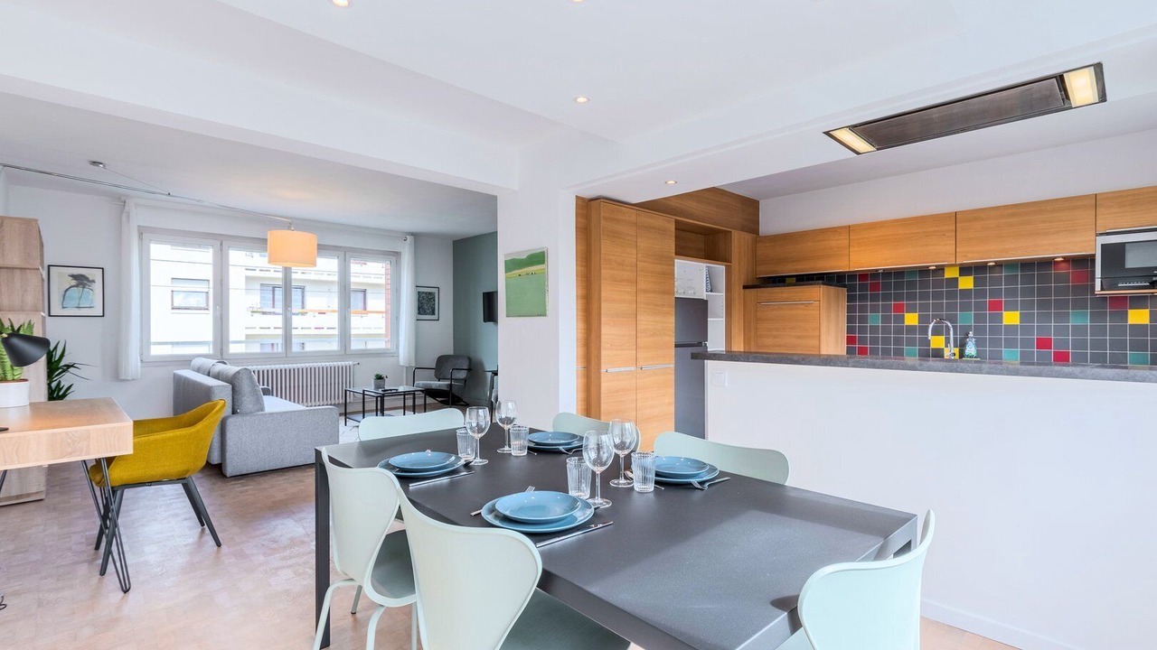 Photo of Others in Fives